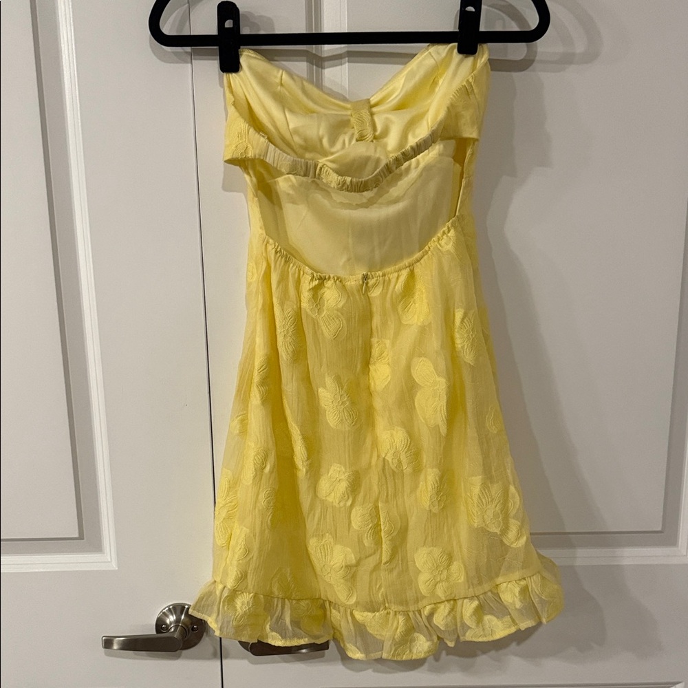Strapless Yellow Ruffle-Hem Sundress - Picture 6 of 8